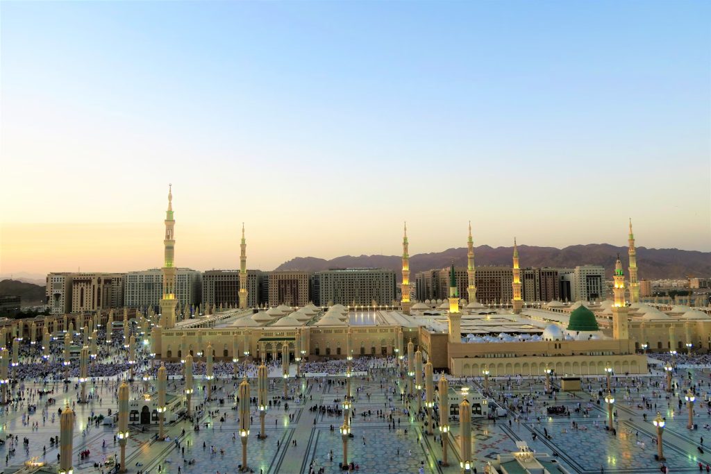 Umroh untuk Teman dan Keluarga